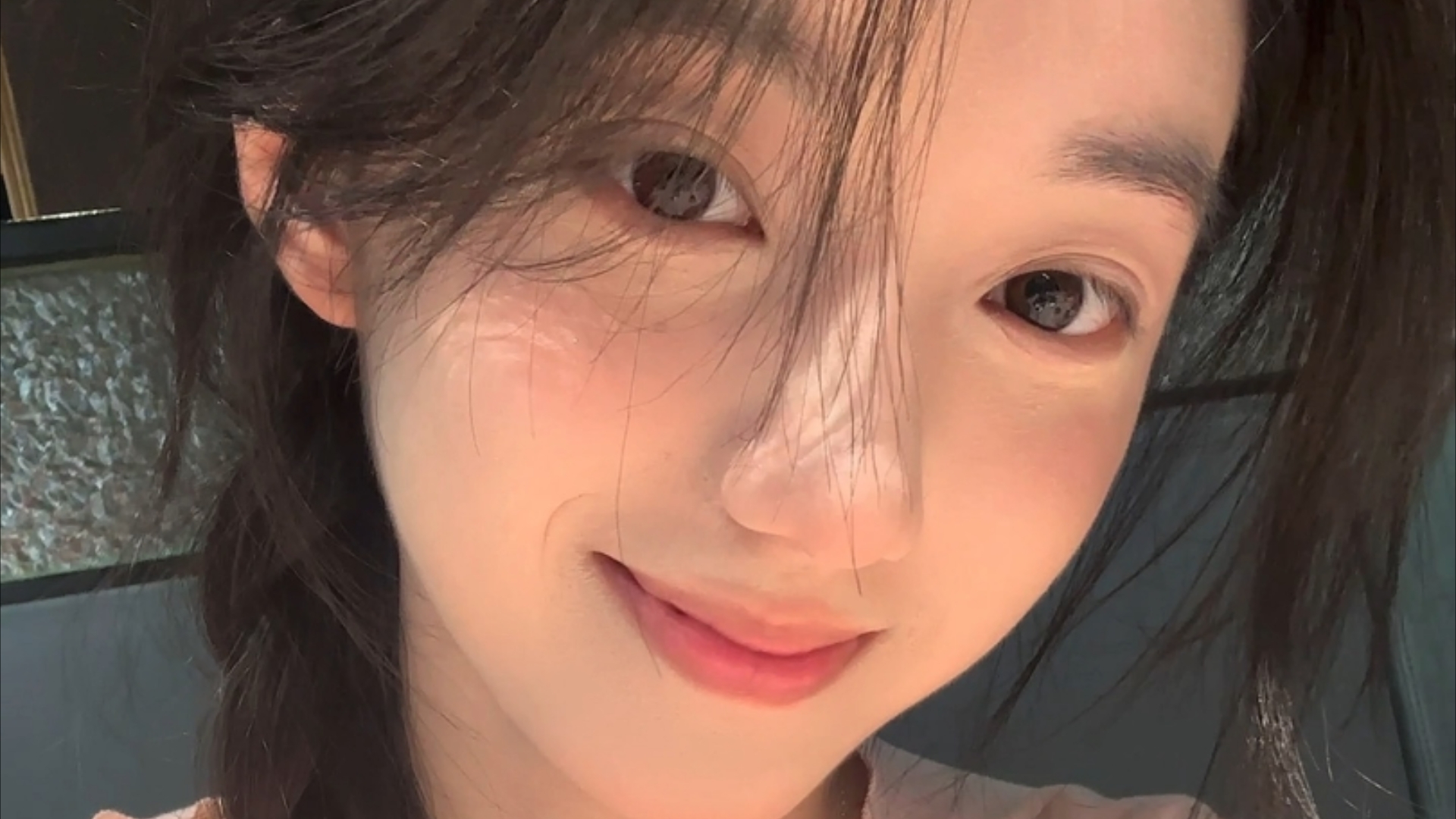 四川广绵高速扩容项目刘家咀特大桥合龙